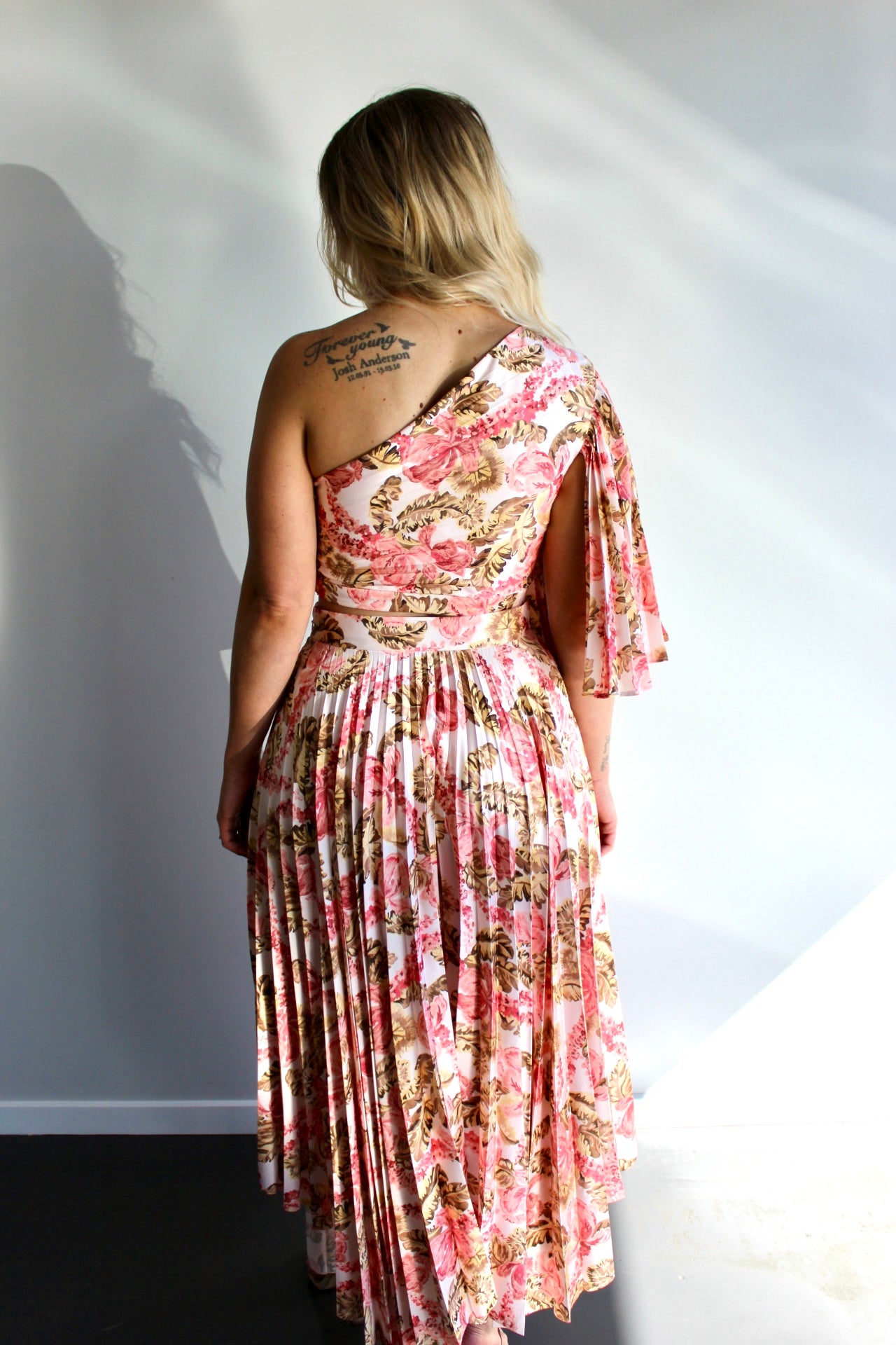 Significant Other Simone Set - Size 8